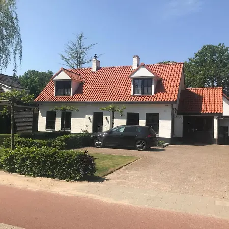Hei-d-away Apartament