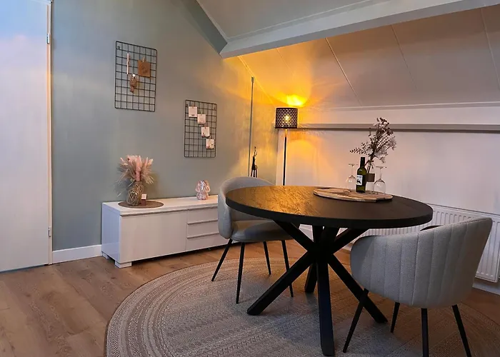 Hei-d-away アパート オッテルロ